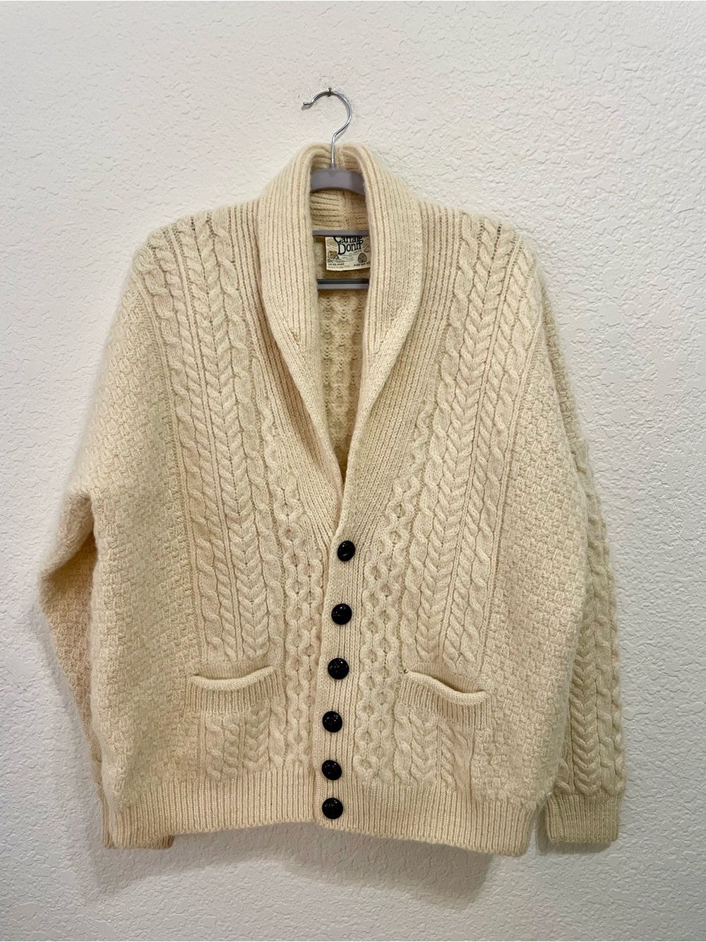 Vintage Carrig Donn Ireland Pure New Wool Aran Cable Knit Cardigan Unisex